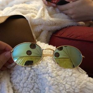Oval Ray-Ban Sunglasses